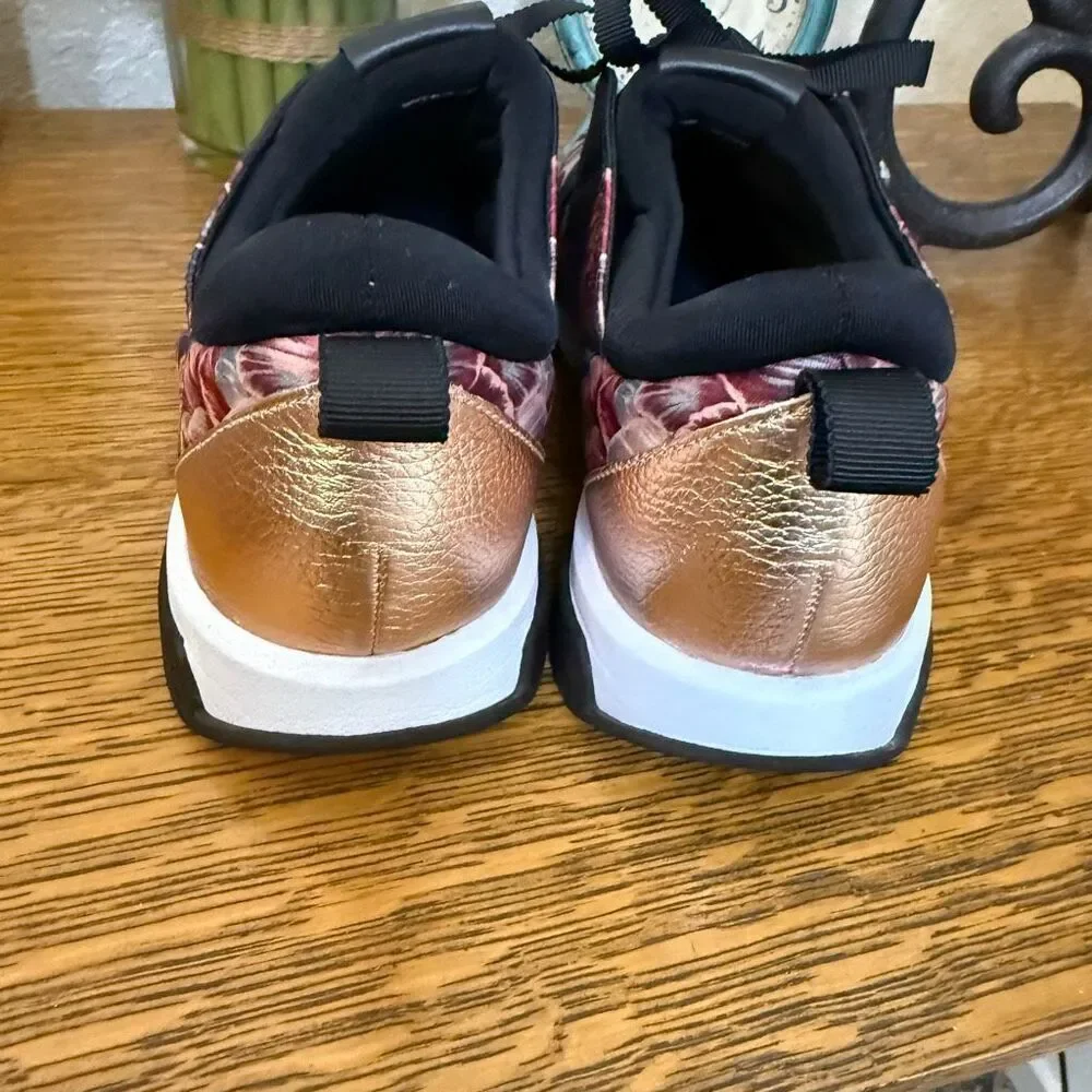 Ted Baker Tranquility Cepap 2 Sneakers Sz 9.5/10 Chic, Boho, Artsy